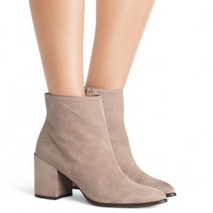 Stuart weitzman trendy Clearance